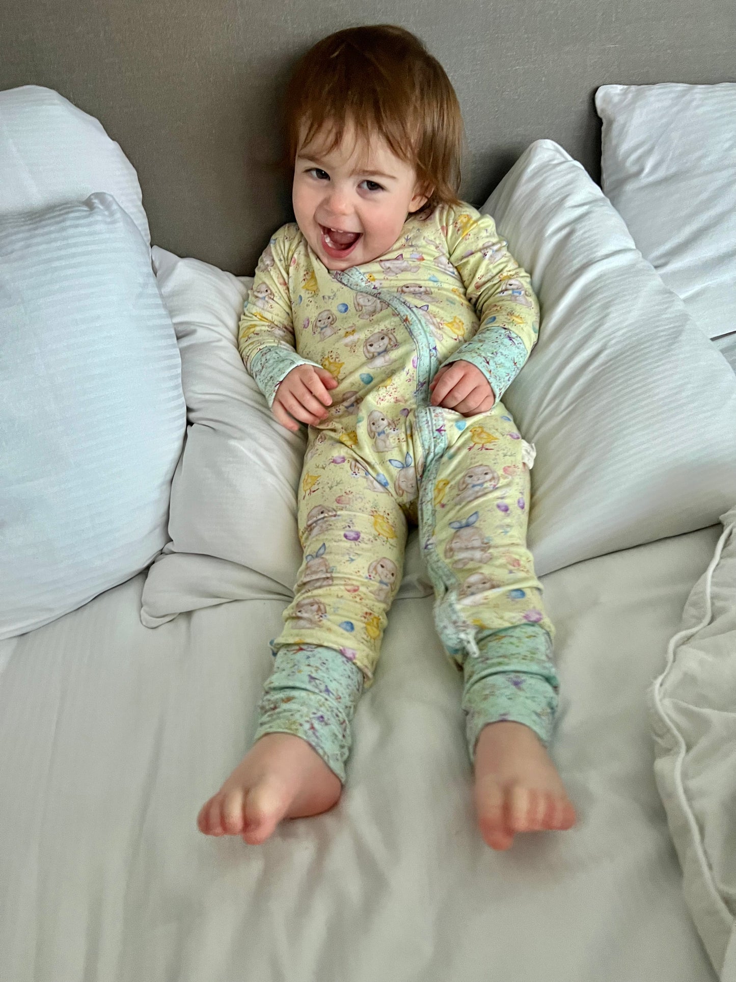 Hoppy Vibes Snug Set (yellow/seafoam)