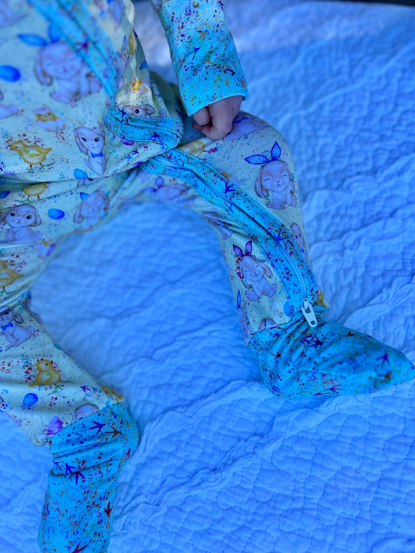 Hoppy Vibes Snug Set (yellow/seafoam)