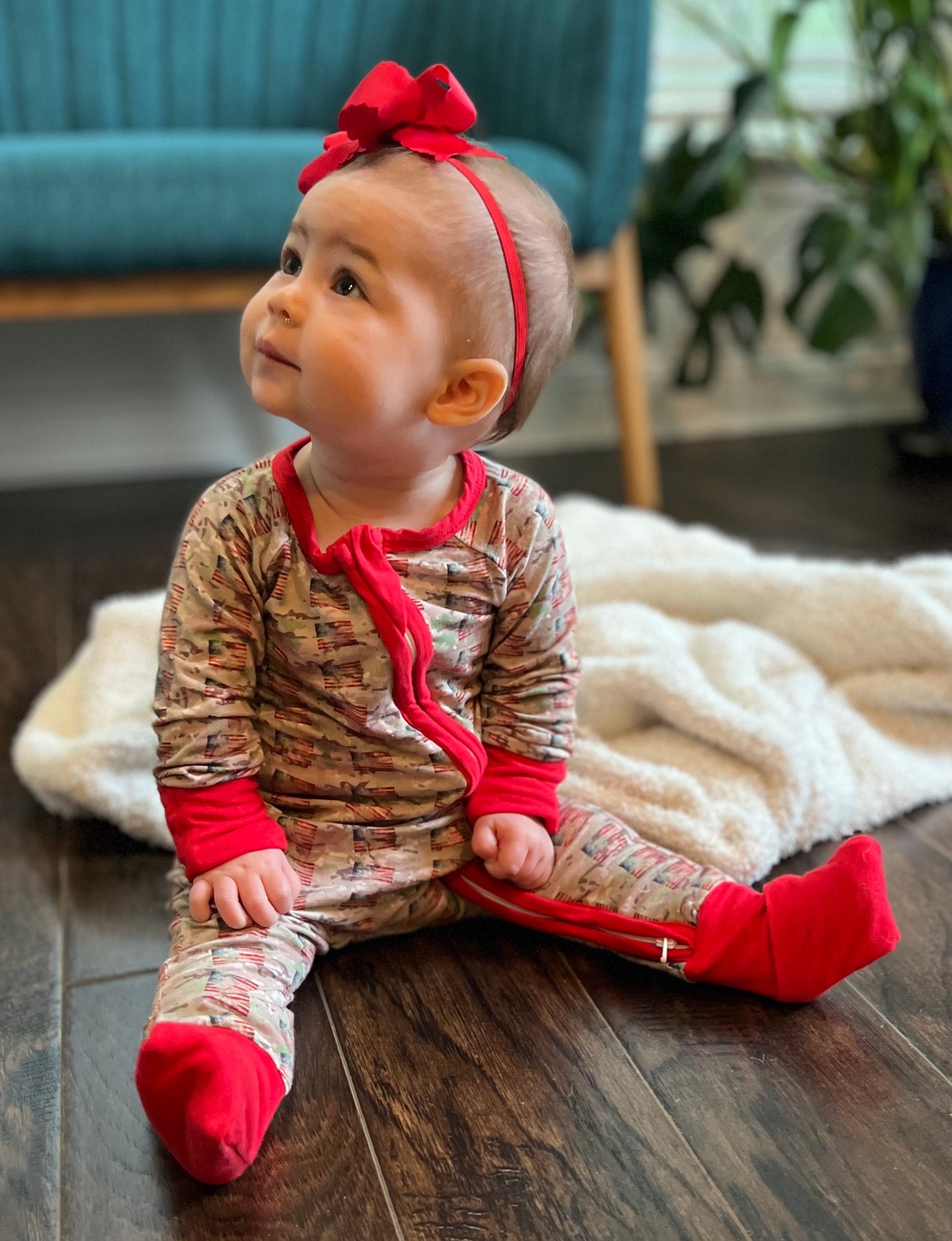 American Soldier (Red) Snug Suit